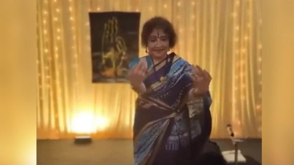 VyjayantiMala did Bharatnatyam on her 90th birthday VyjayantiMala did Bharatnatyam on her 90th birthday