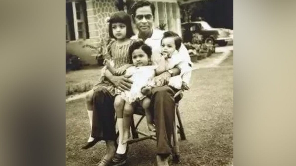 Shahrukh Khan Childhood Photo Shahrukh Khan Childhood Photo