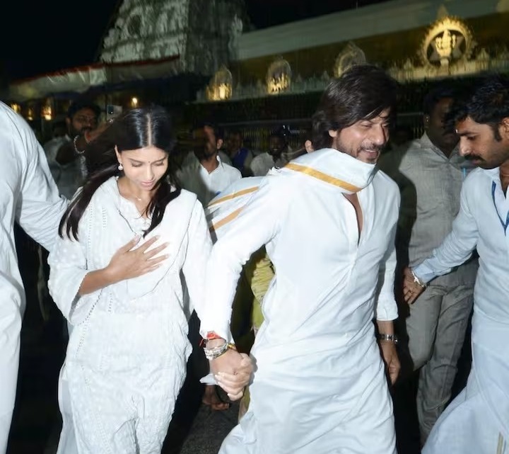 कुर्ता-पजामा के साथ गले में गमछा डाल शाहरुख खान पहुंचे थे Tirupati मंदिर, जवान के लिए अशीर्वाद