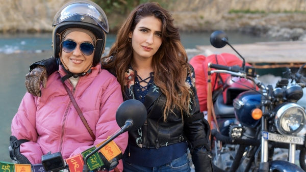 dhak-dhak-movie-review-in-hindi-fatima-sana-shaikh-ratna-pathak-shah-dia-mirza-sanjana-sanghi-film