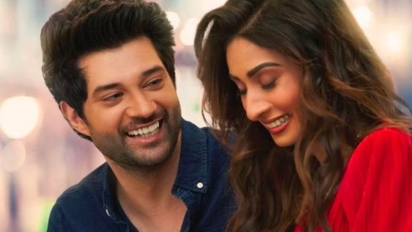 dono-movie-review-avnish-barjatya-brings-a-sweet-love-story-starring-rajveer-deol-and-paloma-dhillon