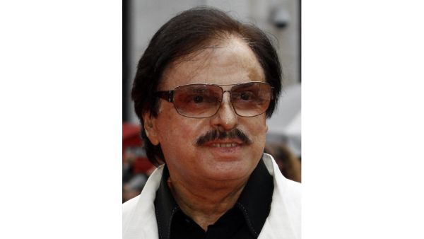 Dharmendra, Raj Kapoor, Zeenat Aman