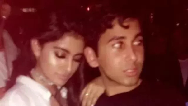 Orry Awatramani, Navya Naveli Nanda, Amitabh Bachchan, Jaya Bachchan, Shweta Bachchan, 