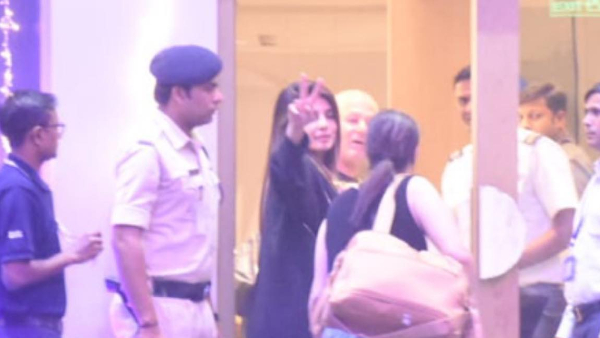 प्रियंरा चोपड़ा वापस अमेरिका लौंटी