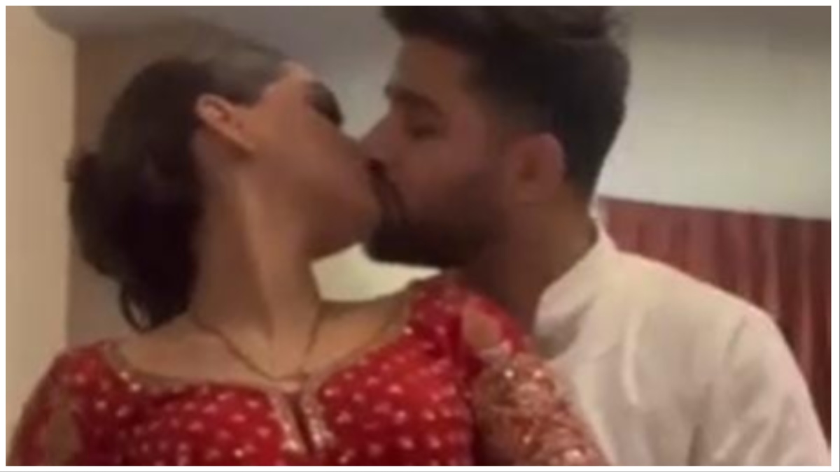 Couple Suhagrat video leaked by mistake, Private MMS viral like fire in  social media -Hindi Filmibeat