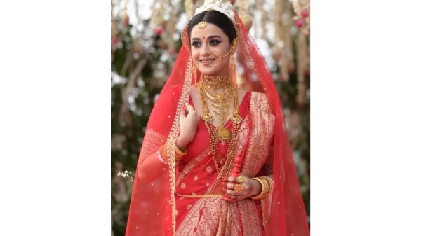 Saurav das, darshana banik