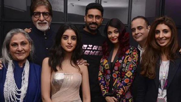 Aishwarya Rai, Amitabh Bachchan, Jaya Bachchan, Abhishek Bachchan