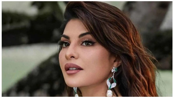 Jacqueline Fernandes Jacqueline Fernandes