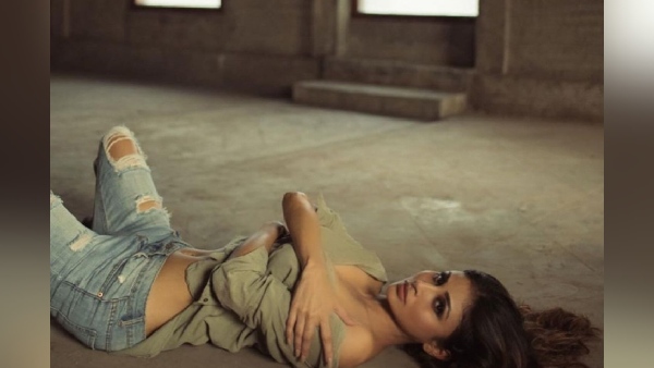 mouni roy
