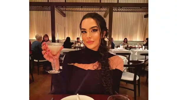 Sanjay dutt daughter trishala dutt Sanjay dutt daughter trishala dutt