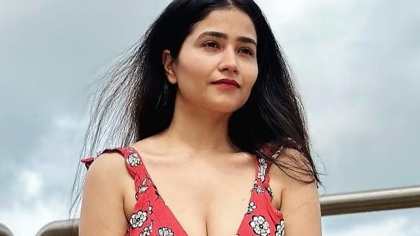 anchal tiwari, panchayat 2 anchal tiwari, panchayat 2