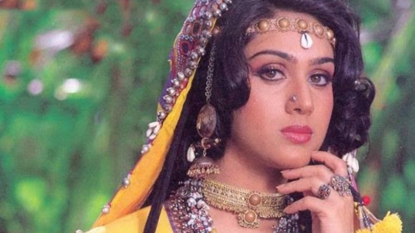 meenakshi seshadri daughter kendra mysore