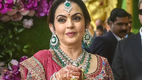 Mukesh Ambani Nita Ambani