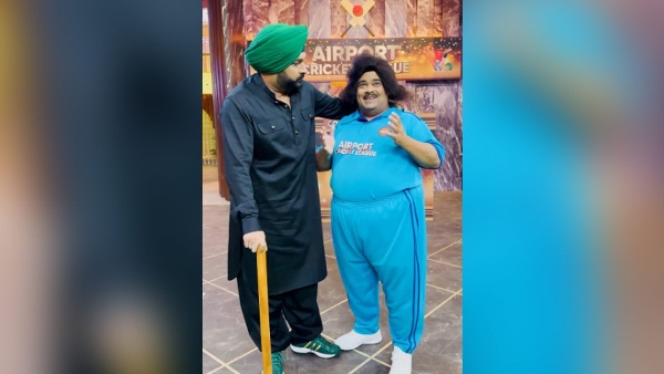 Kapil Sharma Mimics Siddhu