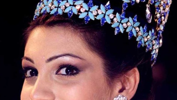 Yukta Mookhey Yukta Mookhey