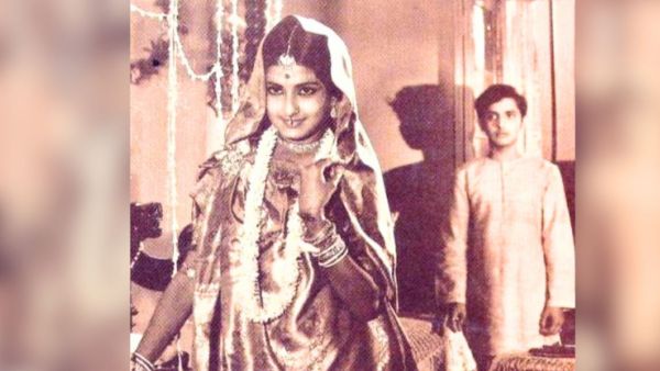 moushumi chatterjee moushumi chatterjee