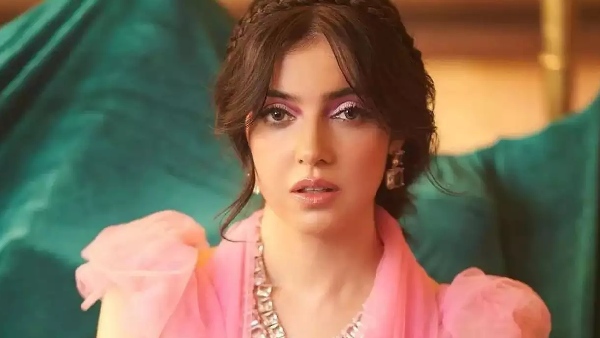 savi divya khosla kumar