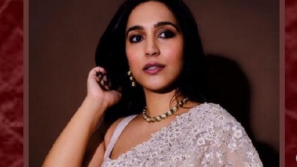 Zoya Hussain Zoya Hussain