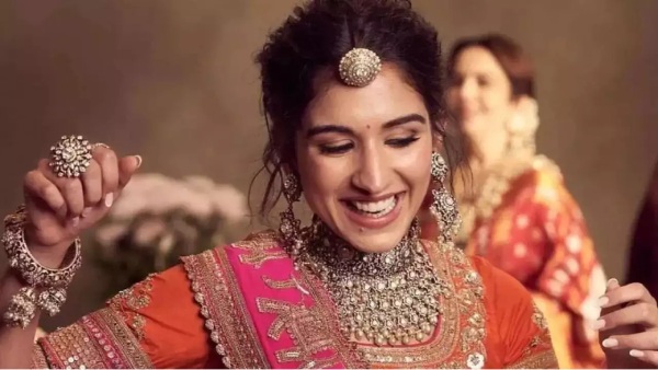 Mukesh Ambani Anant Ambani Radhika Merchant