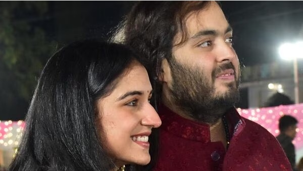 Mukesh Ambani Anant Ambani Radhika Merchant