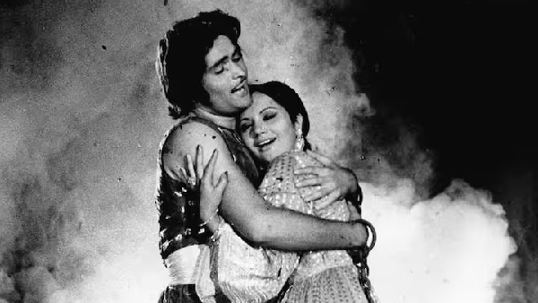 Amitabh Bachchan Ranjeeta Raj Masand Amitabh Bachchan Ranjeeta Raj Masand