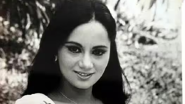 Amitabh Bachchan Ranjeeta Raj Masand Amitabh Bachchan Ranjeeta Raj Masand