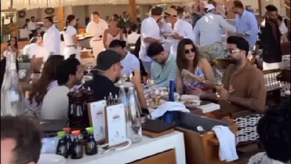 Kriti Sanon Kabir Bahia