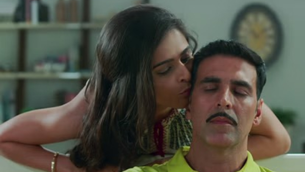 Madhurima Tuli Akshay Kumar