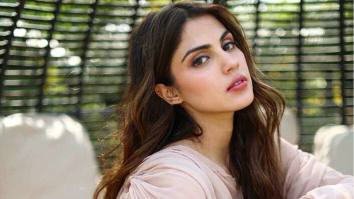 Rhea Chakraborty ने याद किए वो बुरे दिन