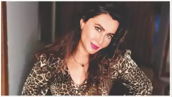 Nausheen Ali Sardar Brother Death