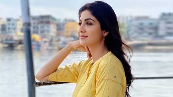 Richard Gere Kissed Shilpa Shetty In Public