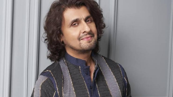 Sonu Nigam Sing A Song In Female Voice