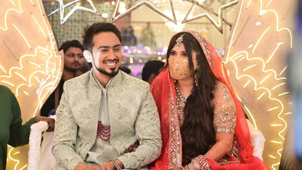 Adnaan Shaikh Wife Ayesh Face Reveal