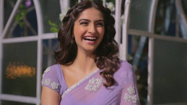 Sonam Kapoor Ate 40 Samosa In One Time