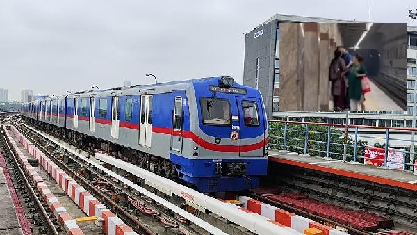 viral video Kolkata metro