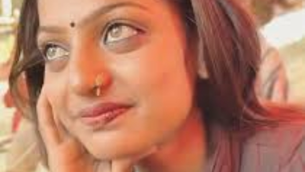 Mahakumbh Viral Girl Monalisa