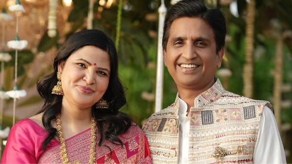 Kumar Vishwas House Video