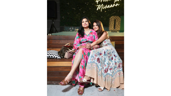 Kumar Vishwas Wife Manju Sharma Western Looks