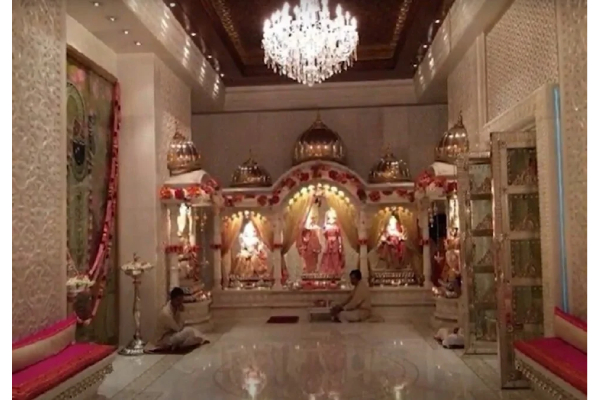 Nita Mukesh Ambani Anitlia AC Technique