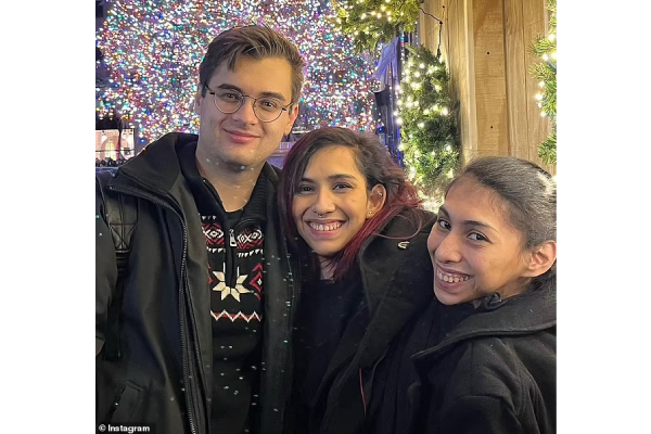 Conjoined twin Carmen Andrade