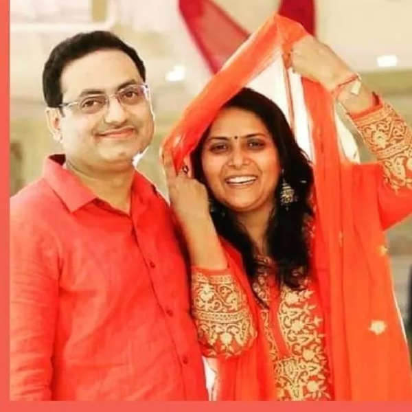 Dr Vikas Divyakirti Wife Taruna Verma