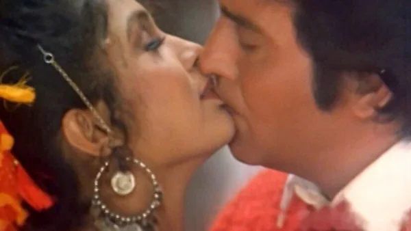 Vinod Khanna Ramya Krishnan Bold Romance