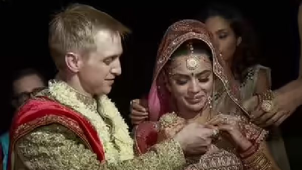 Aashka Goradia renee cheap