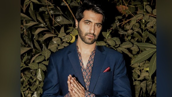 Akshay Oberoi- Akshay Oberoi-