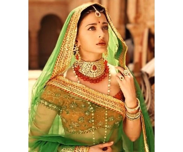 Aishwarya Rai Jodha Akbar Jwellery