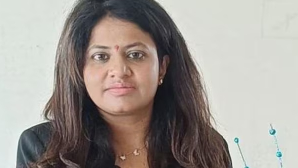 IAS Pooja Khedkar
