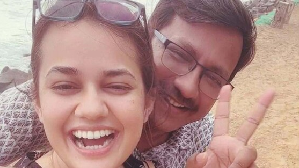 IAS Tina Dabi cosy romantic moments