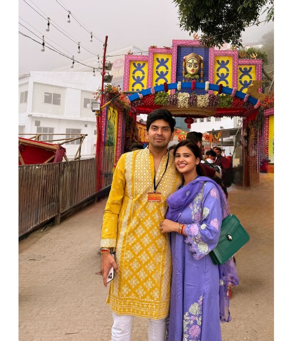 Kumar Vishwas Family At Vaishno Devi