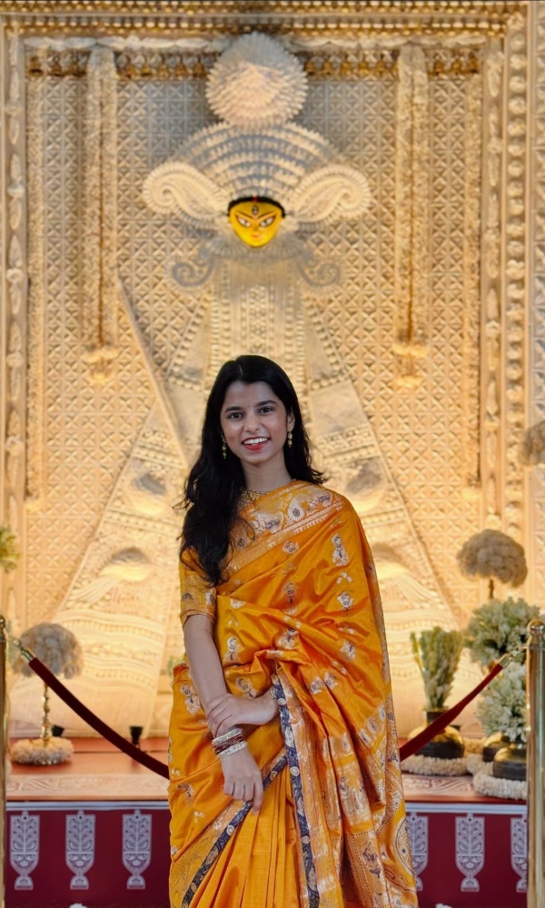 Maithili Thakur Education