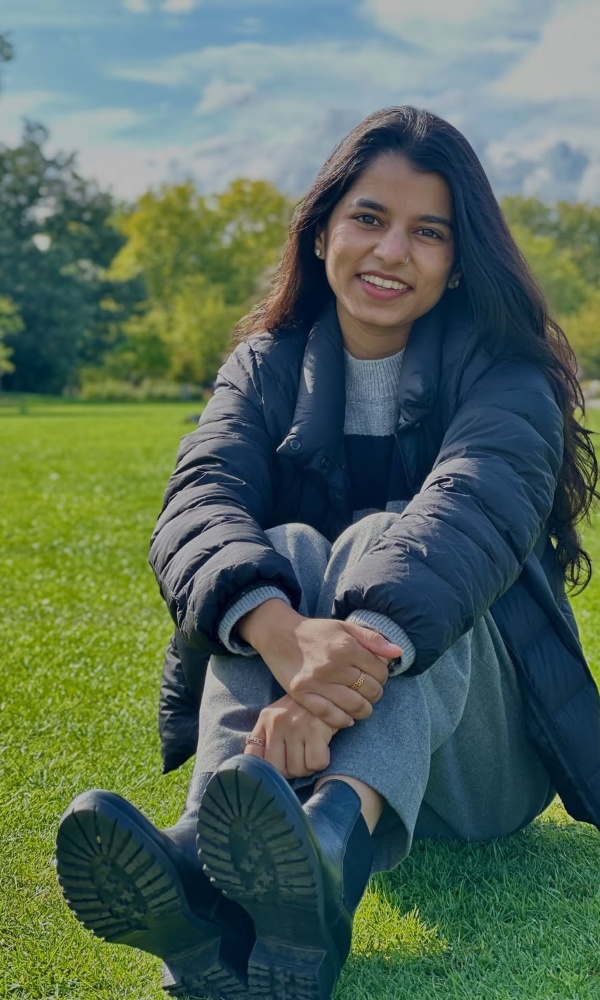 Maithili Thakur Education